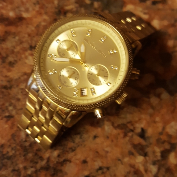 Michael Kors gold watch with crystal embellishment - Picture 3 of 4